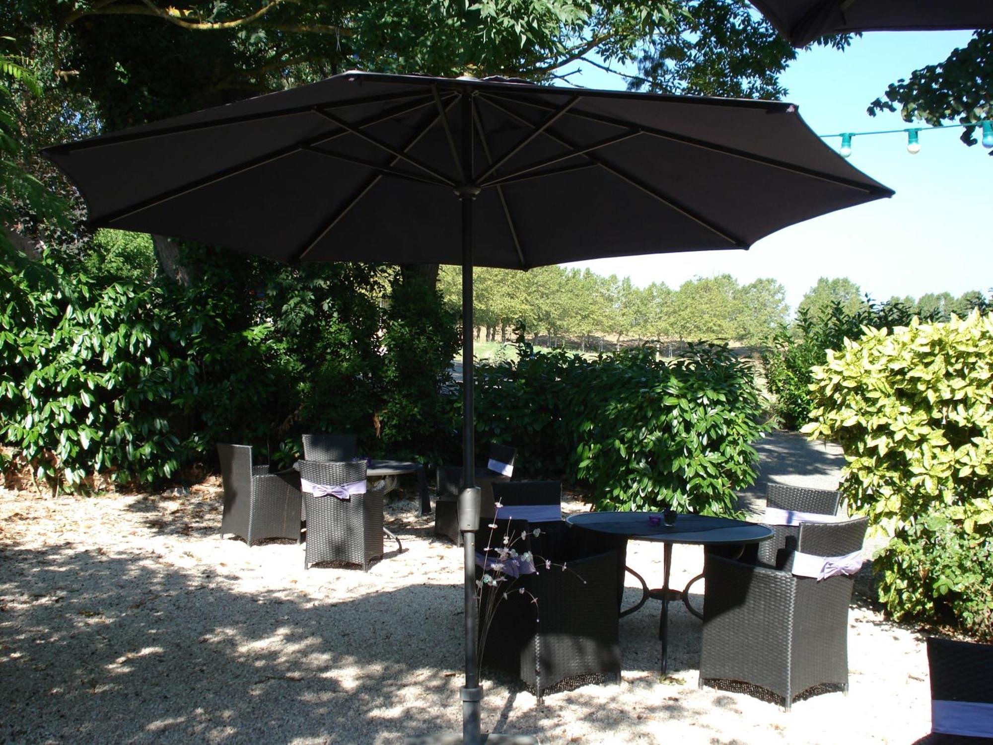 Relais Du Chateau Hotell Saint-Blancard Exteriör bild